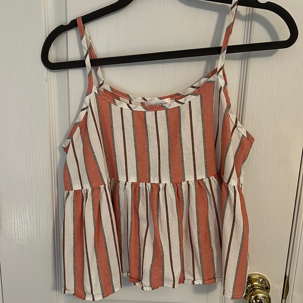 Vestique Tank. Size Large